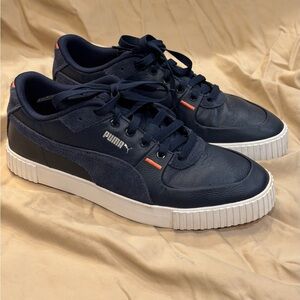 Puma Women’s Cali G Navy and CoralSpikeless Golf  Leather/Suede Shoes Size 8 1/2